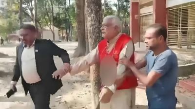 বীর মুক্তিযোদ্ধাকে জুতার মালা, প্রধান উপদেষ্টার প্রেস উইংয়ের তীব্র নিন্দা
