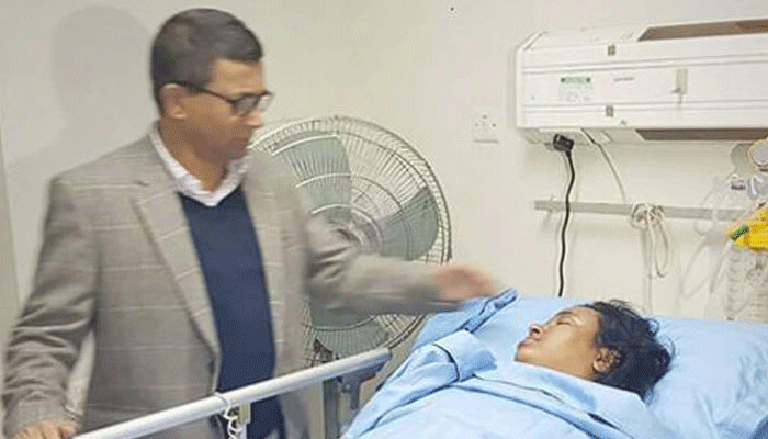 আইভীকে কেবিনে স্থানান্তর