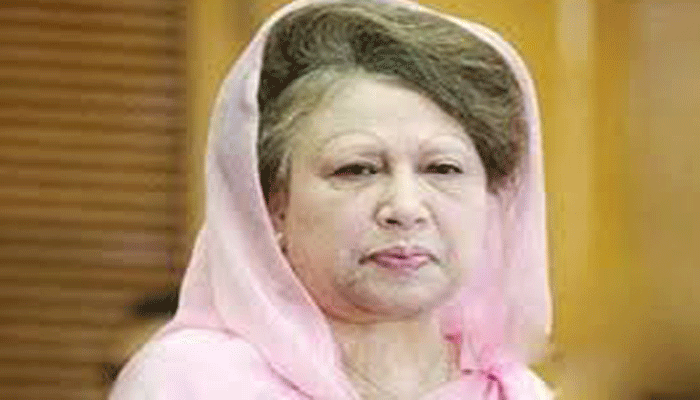 আসামি পক্ষের যুক্তি উপস্থাপন চলছে