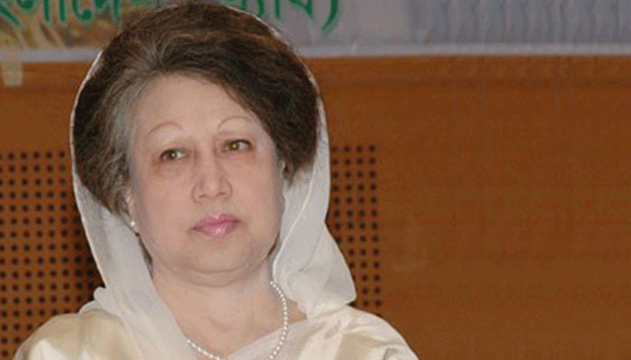 সকালে আদালতে, বিকেলে কবরস্থানে যাবেন খালেদা