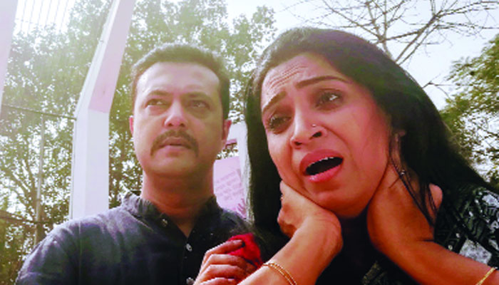 ভাষার মাসে নির্বাক চরিত্রে ছবি