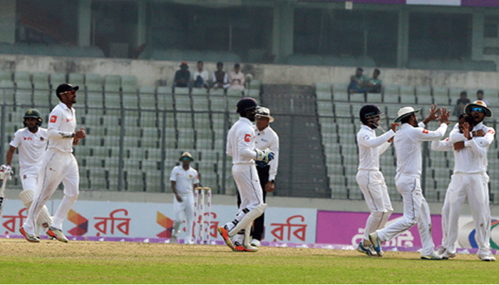 ব্যাটিং ব্যর্থতায় বাংলাদেশের শোচনীয় হার