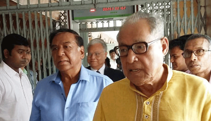 স্বরাষ্ট্রমন্ত্রীর সঙ্গে সাক্ষাত করতে সচিবালয়ে বিএনপির তিন নেতা