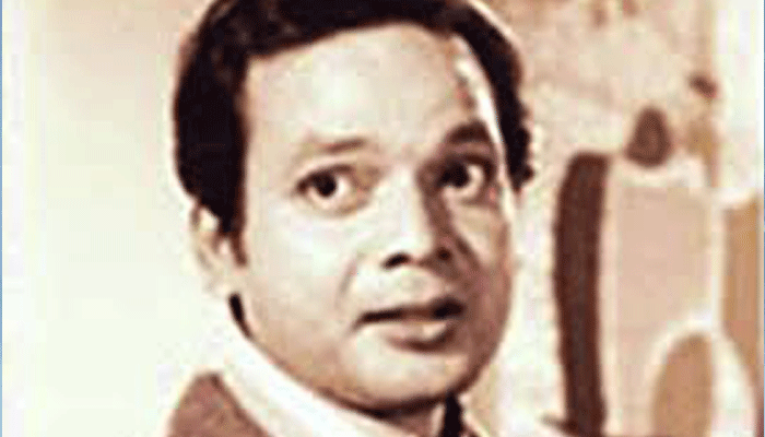 পরিচালকের চেয়ারে নায়ক
