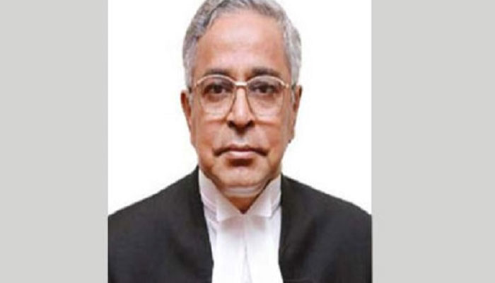 ঢাকায় ৩ বছরের বেশি সময় থাকা শিক্ষকদের বদলি করে দিন : প্রধান বিচারপতি