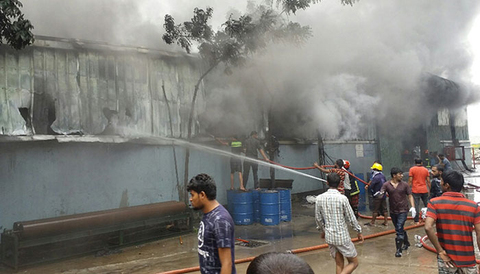 গাজীপুরে ফোম তৈরির কারখানায় অগ্নিকাণ্ড