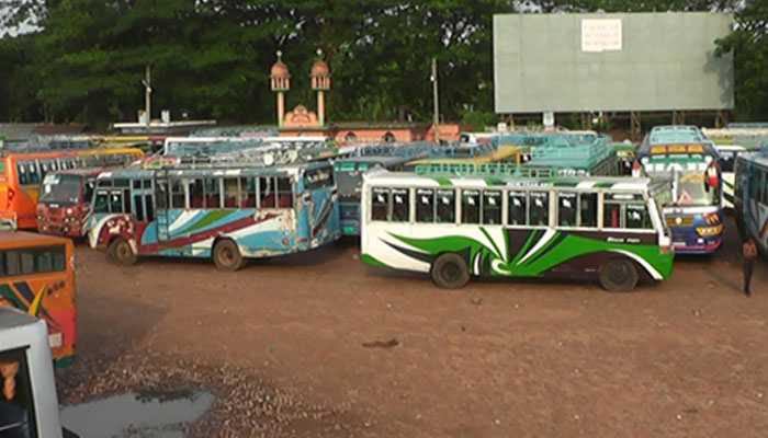 ঢাকা-শাহজাদপুর-পাবনা রুটে বাস চলাচল বন্ধ