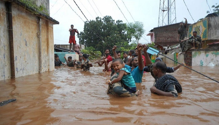 ভারতের উড়িষ্যা রাজ্যে সৃষ্ট বন্যায় ২০ জনের মৃত্যু