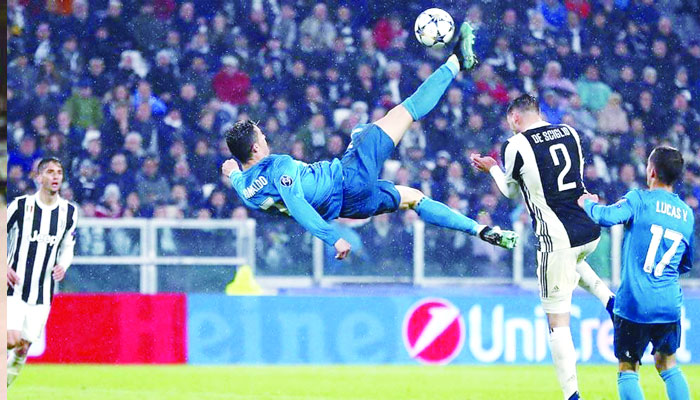 বর্ষসেরা গোলের পুরস্কার জিতলেন রোনালদো