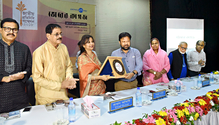 গুজব প্রতিরোধে সতর্ক হতে হবে গণমাধ্যমকে