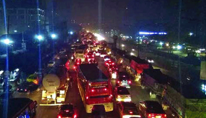 ঢাকা-ময়মনসিংহ মহাসড়কে যান চলাচল শুরু