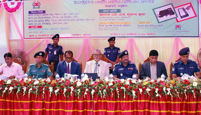 ভোটারের স্বার্থ রক্ষার জন্যই ইভিএম চালু করা হয়েছে : সিইসি