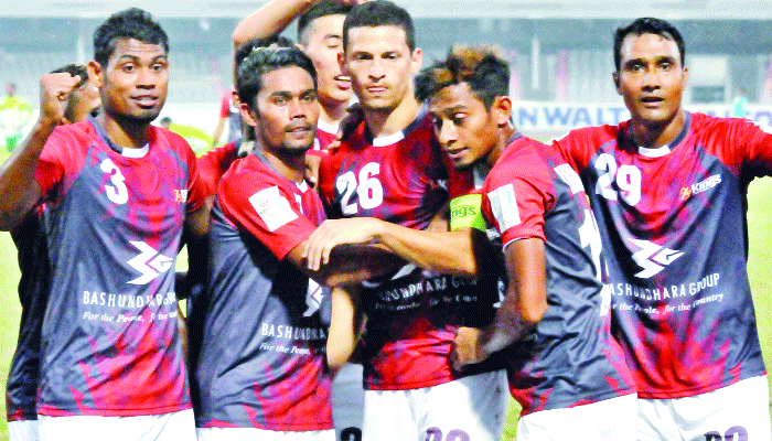 বড় জয়ে সেমিতে বসুন্ধরা কিংস