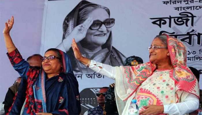 নৌকায় ভোট দেয়ার ওয়াদা নিলেন প্রধানমন্ত্রী