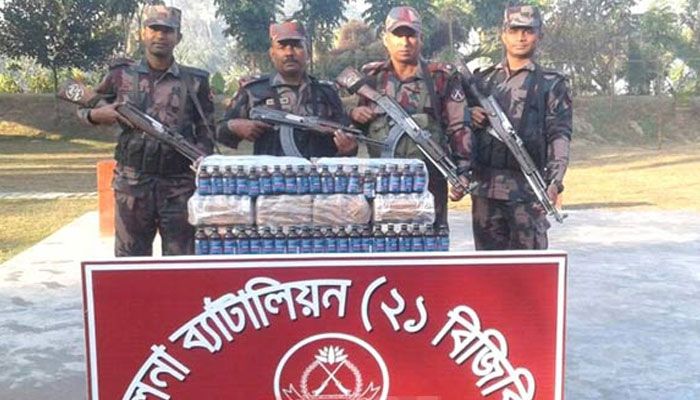 বেনাপোল সীমান্তে ৫৯০ বোতল ফেনসিডিল জব্দ