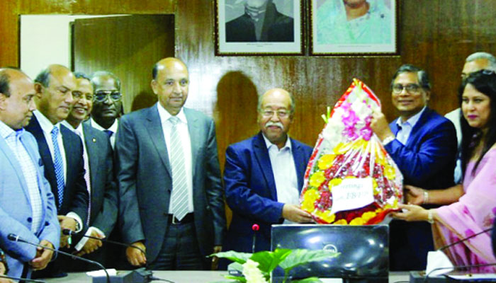 আমলাতান্ত্রিক জটিলতায় কাজ ফাইলবন্দি থাকবে না