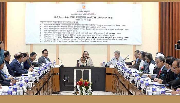 নদী ও রেলের দিকে নজর দেয়ার নির্দেশ প্রধানমন্ত্রীর