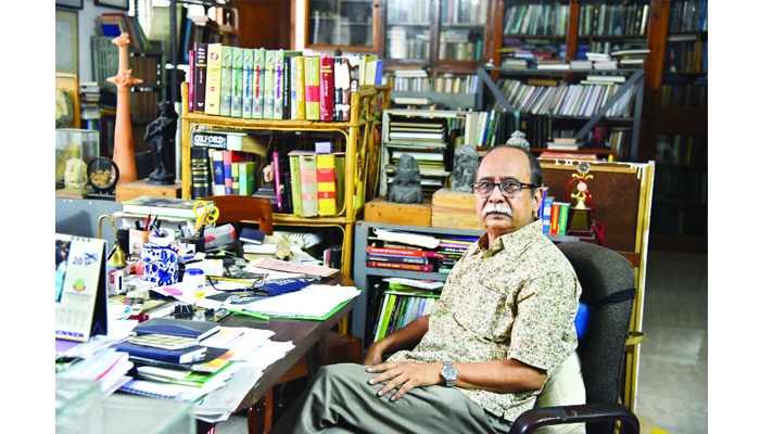 সর্ব সাধারণের শিক্ষক মুনতাসীর মামুন