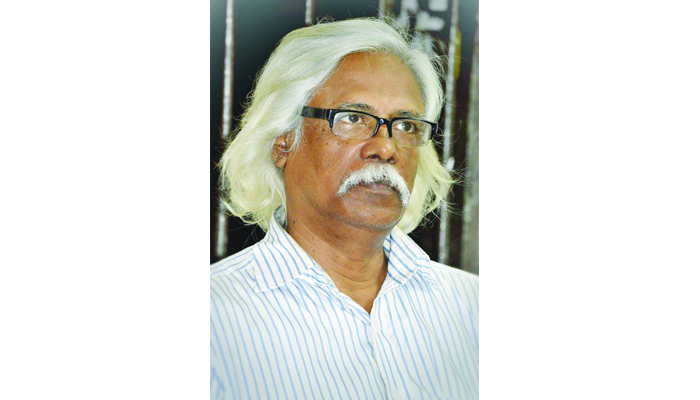 বহুধাবিস্তৃত ফরিদ আহমদ দুলাল