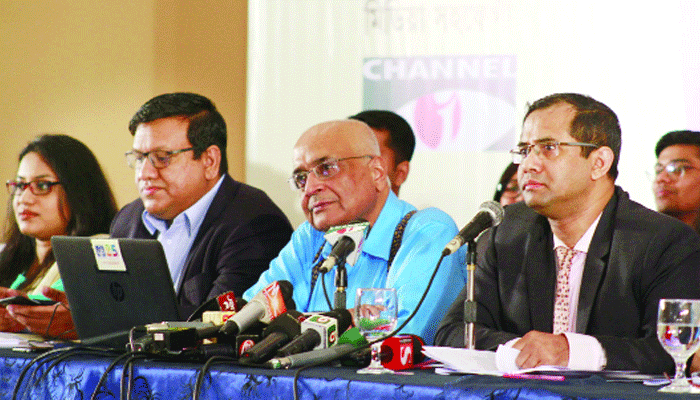 অপশাসনের সুবিধাভোগীদের পক্ষে গেছে বাজেট