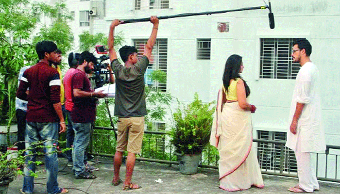 চাঁদরাত অবধি শুটিং