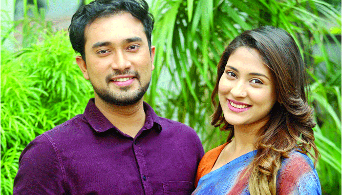বৈচিত্র্যের ছুতোয় রুচিহীনতা
