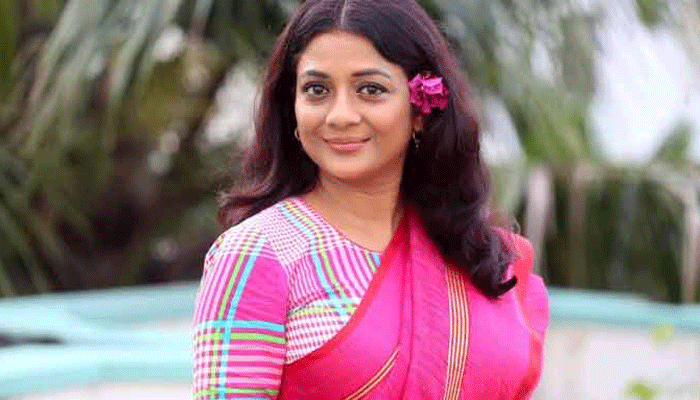 মঞ্চেই সরব তানভীন সুইটি