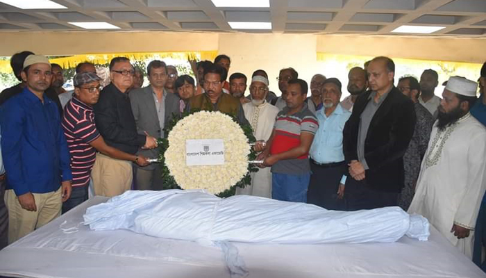 শিল্পকলায় মোবারক হোসেনকে শেষ শ্রদ্ধা