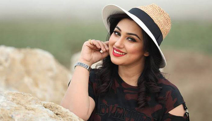 ‘এ’তে অপু, ‘জে’তে জয়