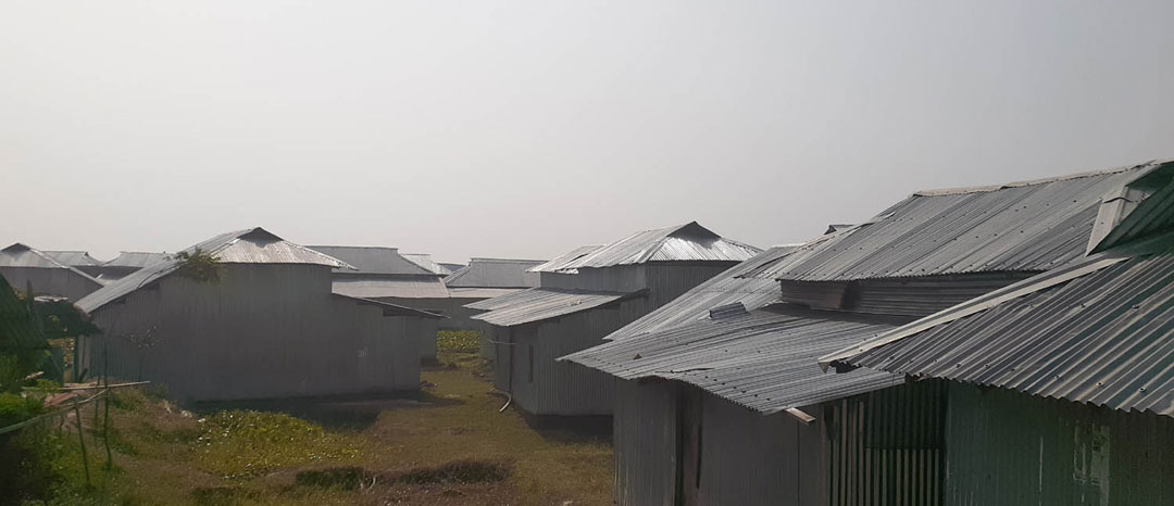 কলাপাড়ায় মেগা উন্নয়নে বাধা ‘হঠাৎ গ্রাম’