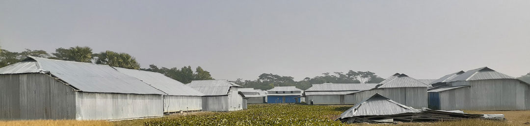 কলাপাড়ায় মেগা উন্নয়নে বাধা ‘হঠাৎ গ্রাম’