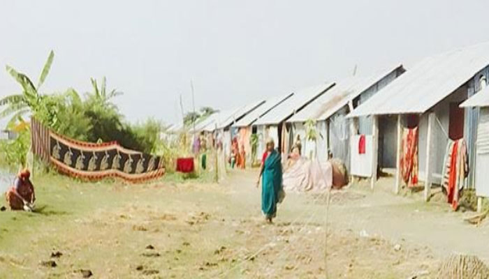নদীভাঙনে ভিটেহারা ২৫০ পরিবার পেল ঠিকানা