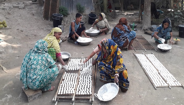 রাণীনগরের কুমড়া বড়ির চাহিদা সারাদেশে