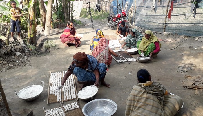 রাণীনগরের কুমড়া বড়ির চাহিদা সারাদেশে