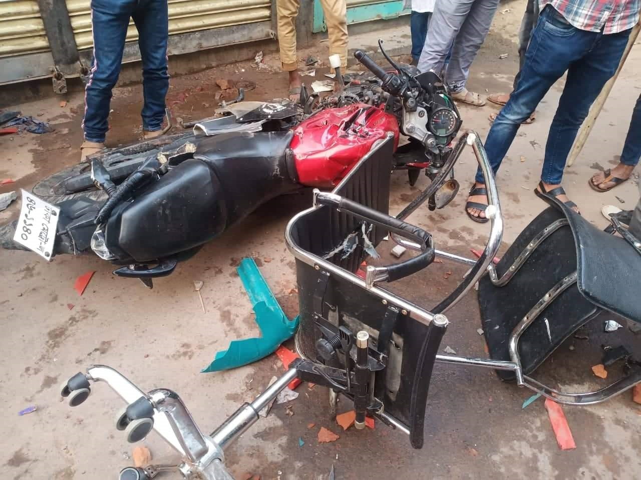 কামরাঙ্গীচরে বিদ্রোহী প্রার্থীর ওপর হামলা