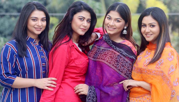 পাঁচ বোনের গল্পে ‘খান বাড়ি বাড়াবাড়ি’