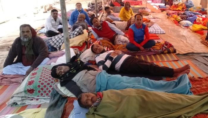 পাটকল শ্রমিকদের দাবির পক্ষে সন্তানদের বিক্ষোভ
