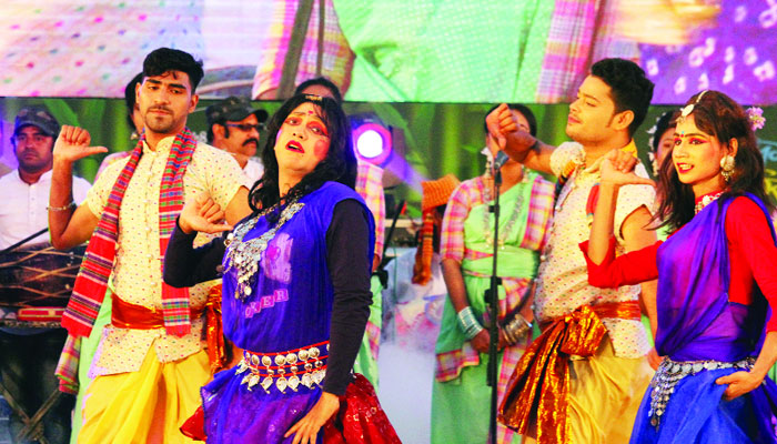নন্দনমঞ্চে কুষ্টিয়ার ‘পদ্মার নাচন’