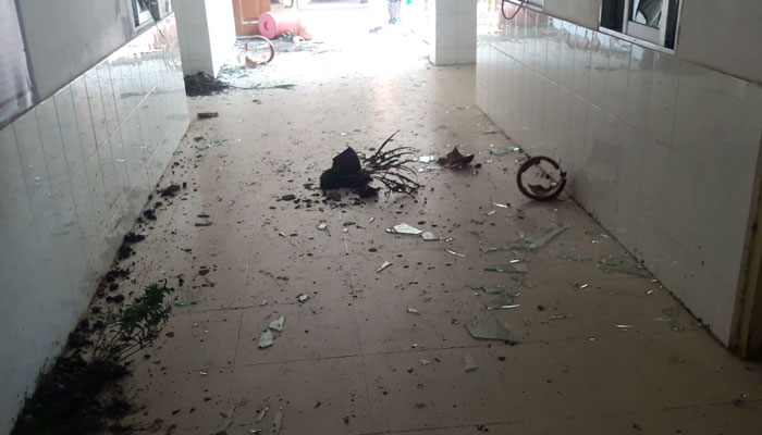 কালীগঞ্জে রোগী মৃত্যুর ঘটনায় হাসপতাল ভাঙচুর