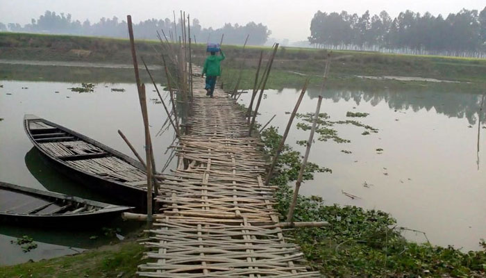 চাঁদে যাওয়া সম্ভব তবুও হান্ডিয়ালে নয়!