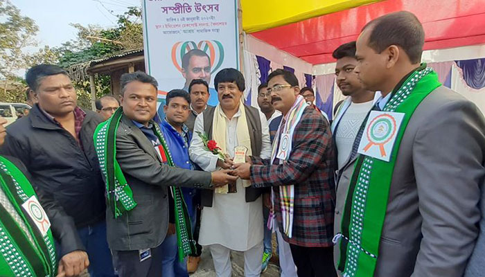 নো-ম্যান্স ল্যান্ডে সম্প্রীতি উৎসব