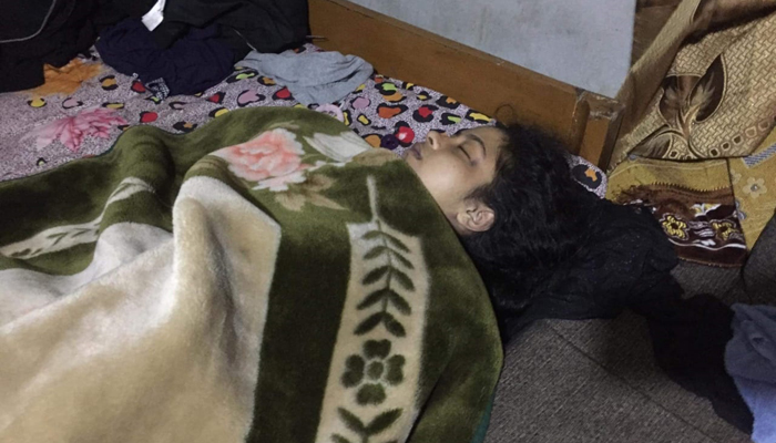 মোবাইল প্রেমে ঘরছাড়া, মেহেদী হাতেই লাশ