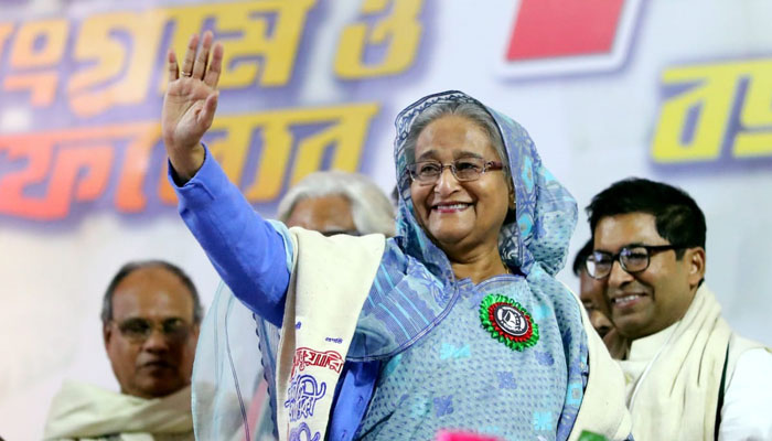 মানুষের আস্থা অর্জন করে চলতে হবে