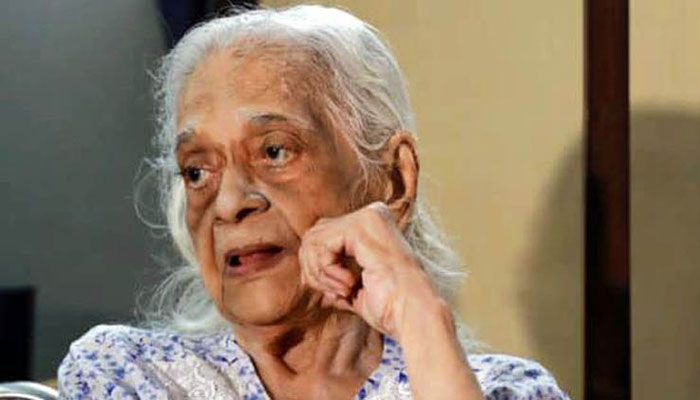 চলে গেলেন প্রতীতি দেবী