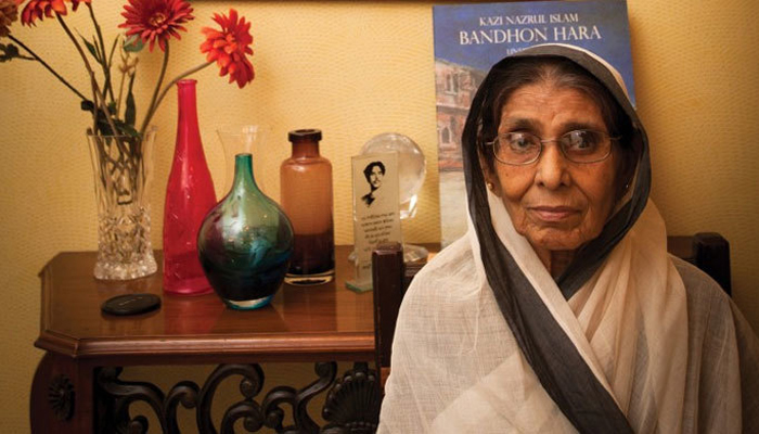 কবি কাজী নজরুলের পুত্রবধূ উমার মৃত্যু