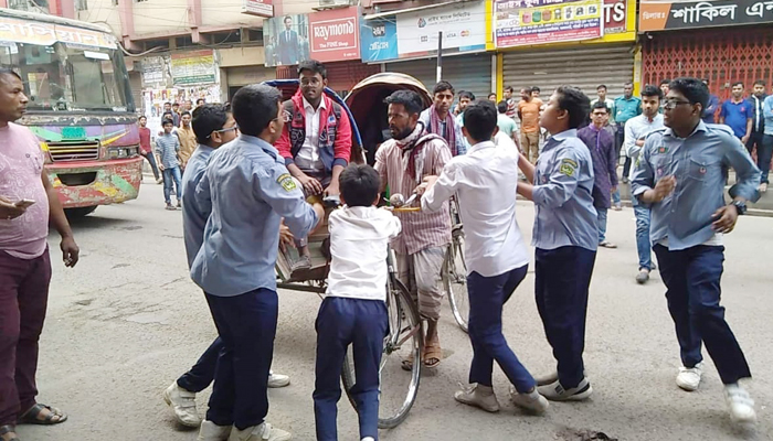 ওয়াসার গাড়িচাপা: এসএসসি পরীক্ষা দেয়া হলো না আবিরের