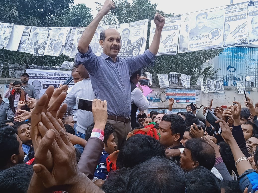 নির্বাচনী প্রচারণায় ঢাকা উত্তরের মেয়রপ্রার্থী আতিকুল