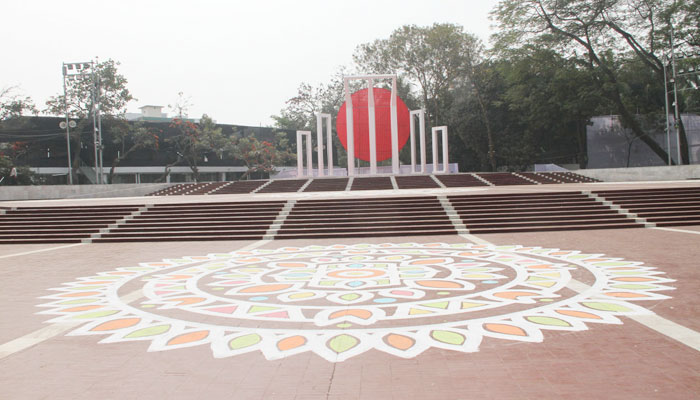 শ্রদ্ধা জানাতে প্রস্তুত শহীদ মিনার