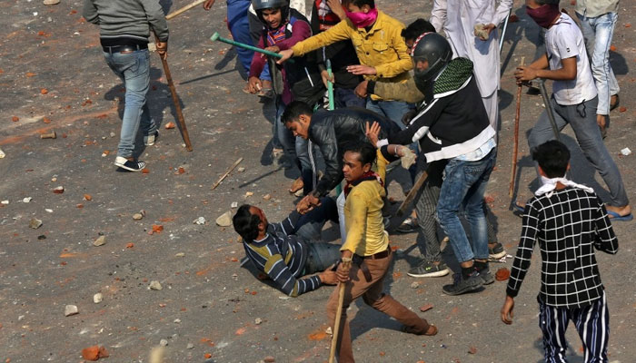 তাণ্ডবে রক্তাক্ত দিল্লি, নিহত ২০