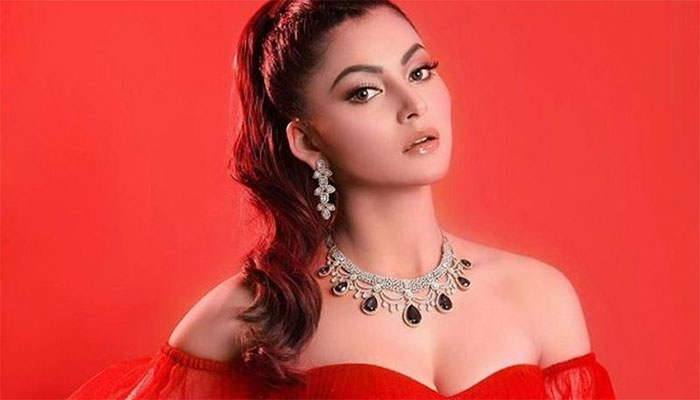 জন্মদিনে হলিডে চান উর্বশী